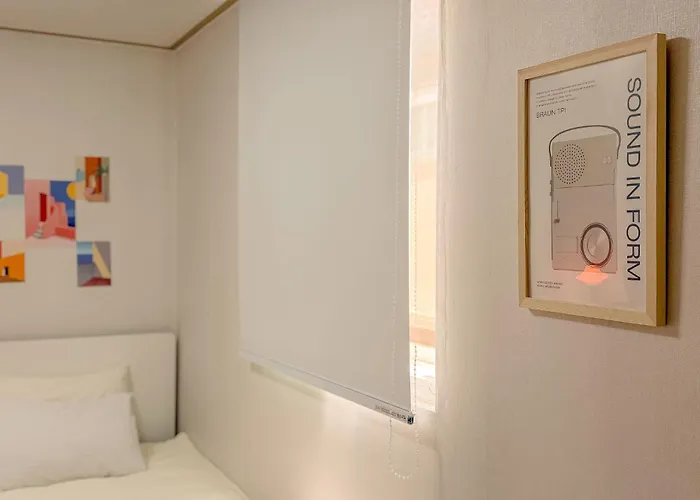Appartement 53hongdae Station Area, Yeonnam, Hongdae Street, 15 Minutes From Itaewon, Single Accommodation, Fully Furnished
