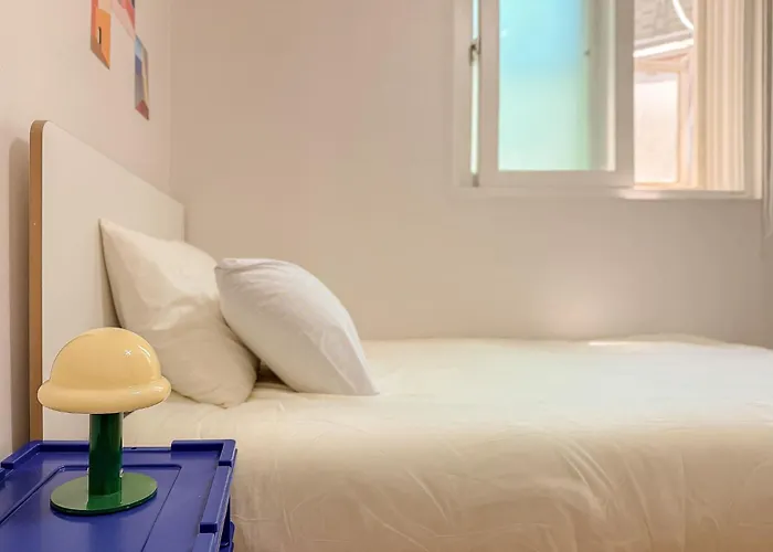 53hongdae Station Area, Yeonnam, Hongdae Street, 15 Minutes From Itaewon, Single Accommodation, Fully Furnished Appartement Séoul