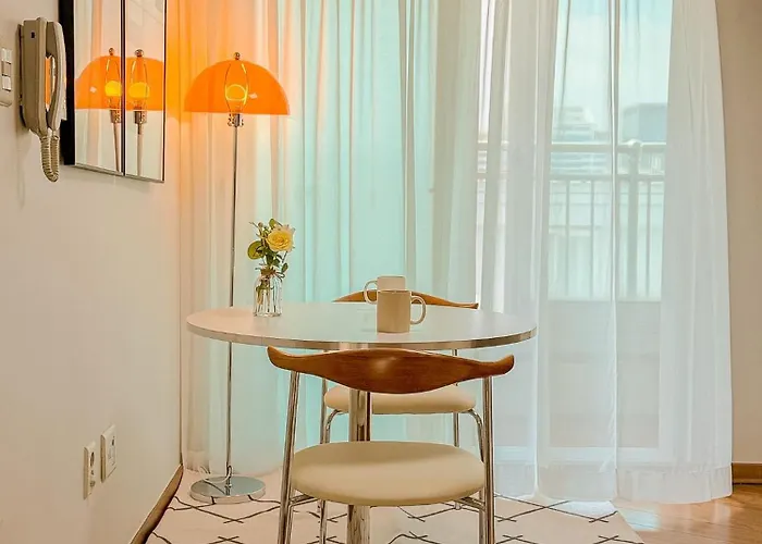 53hongdae Station Area, Yeonnam, Hongdae Street, 15 Minutes From Itaewon, Single Accommodation, Fully Furnished Appartement